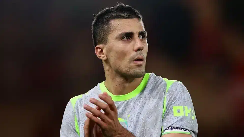 Close up of Rodri in an away Man City shirt