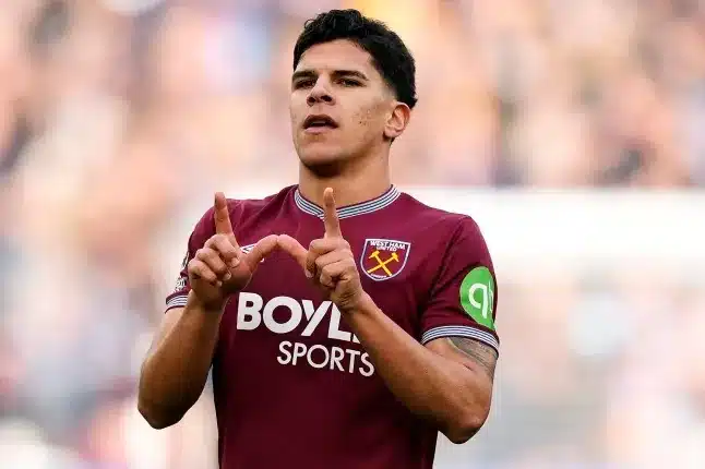 West Ham United's Mateus Fernandes celebrates scoring their side's third goal during the Premier League match at the London Stadium. Picture date: Saturday January 24, 2026. PA Photo. Photo credit should read: Jordan Pettitt/PA Wire. RESTRICTIONS: EDITORIAL USE ONLY No use with unauthorised audio, video, data, fixture lists, club/league logos or "live" services. Online in-match use limited to 120 images, no video emulation. No use in betting, games or single club/league/player publications.