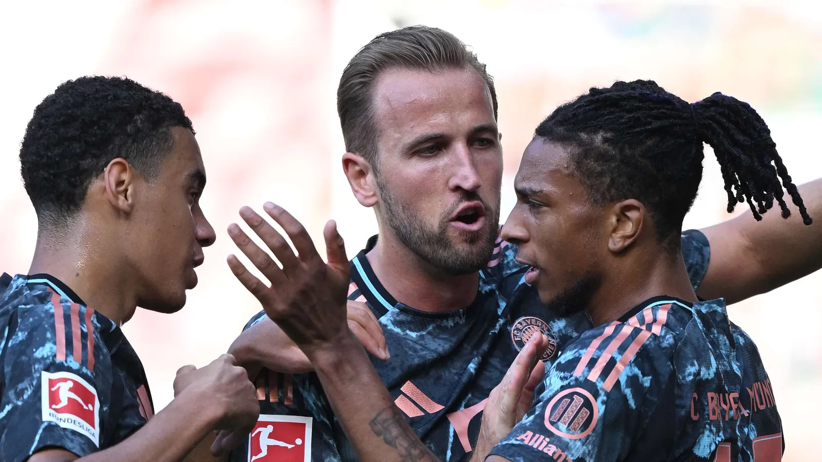 SV Werder Bremen v FC Bayern München - Bundesliga