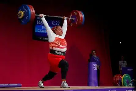 Emily Campbell of England successfully lifts 163kg to break the Commonwealth Games record and win the gold medal in the women's +86kg weightlifting.