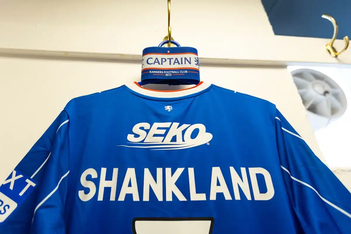 Dundee United vs Rangers: Scottish Premiership radio commentary, live text & match report