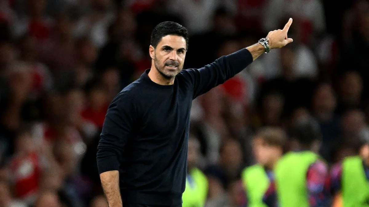Gary Neville makes Arsenal prediction amid Julian Alvarez transfer twist - London Evening Standard