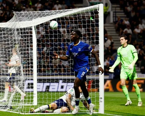 Everton's Thierno Barry scores their third goal to complete a hat-trick.