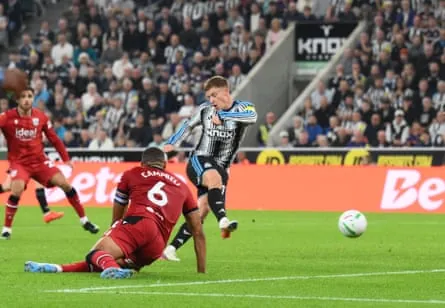 Harvey Barnes of Newcastle United fires home to score their third goal.