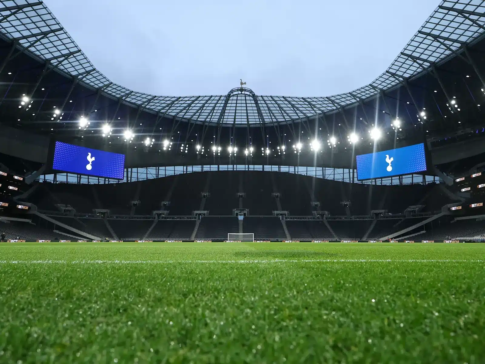 Tottenham A tickets 26-27
